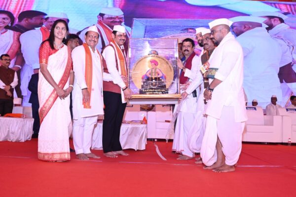 आळंदीत ४५० एकरात उभारणार भव्य ज्ञानेश्वर महाराज ज्ञानपीठ : मुख्यमंत्री फडणवीस यांची घोषणा