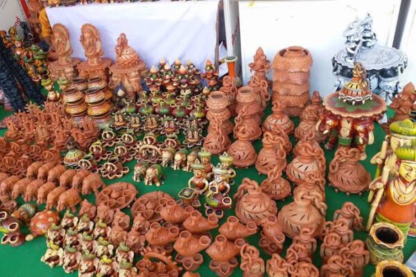 आळंदीत माती कला विकास चर्चासत्राचे आयोजन; देशभरातील तज्ञ मांडणार विचार
