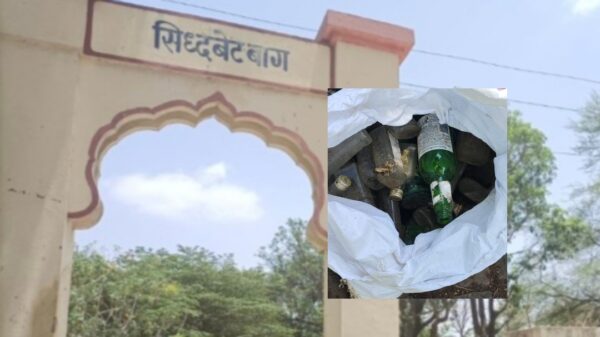 सिद्धबेट परिसरात दारूच्या बाटल्यांचा खच